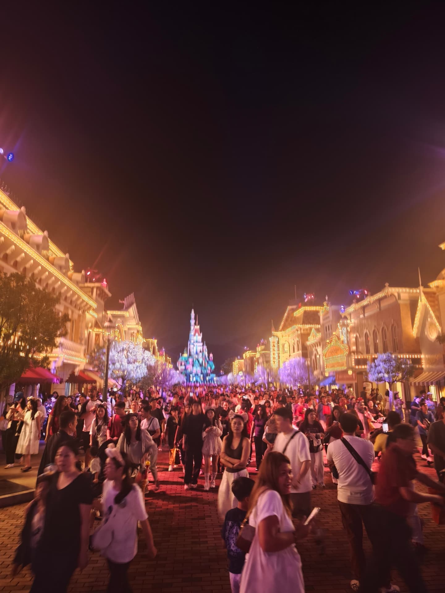 Hong Kong Disneyland · 香港